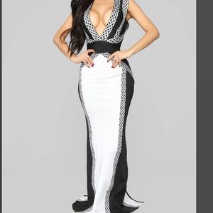 The Power Of Love Bandage Dress - Black